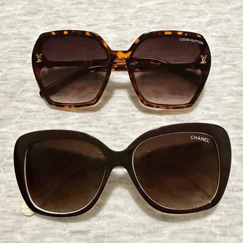 Bundle of two women’s sunglasses